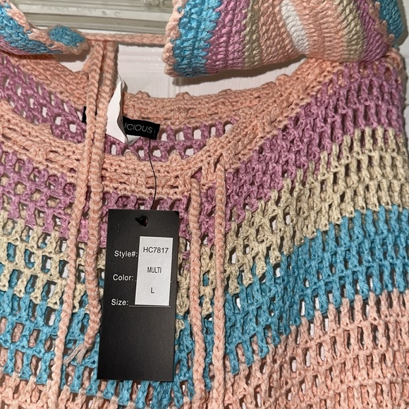 Dippin Daisy’s Rainbow Crochet Set (Pants & halter) - Picture 6 of 9